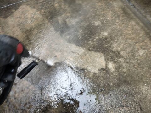 【施工事例】床面の高圧洗浄を行いました